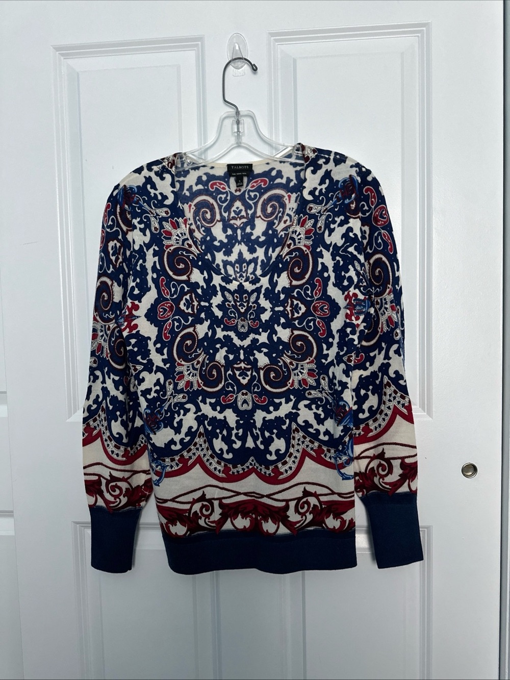 Talbots Soft Merino Wool Medallion Print V-Neck Sweater Womens Sz Small Blue/Red